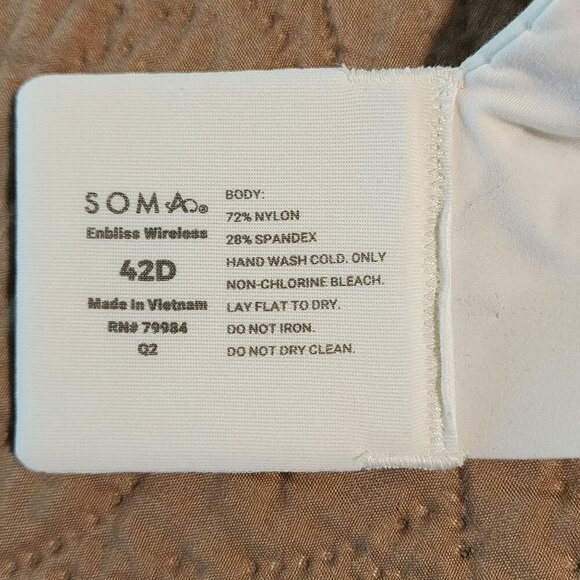 Soma Lightly Padded Bra Size 42D Off white Enbliss Wireless Soft Cup - Picture 4 of 5